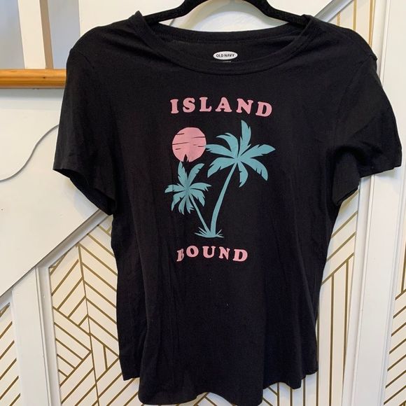Old Navy Tops - Old Navy Everyday Tee - Womens